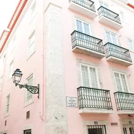 Hello Bairro Alto * ליסבון