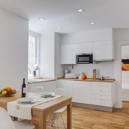 Appartamento Hello Bairro Alto Lisbona